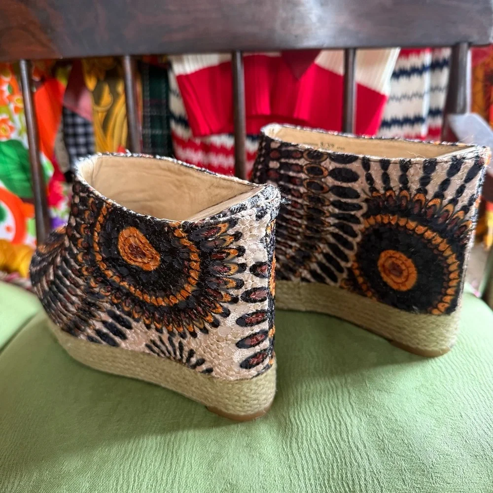 Chinese Laundry - Multicolor Espadrilles - Orange, Black, and Beige - Women’s 8